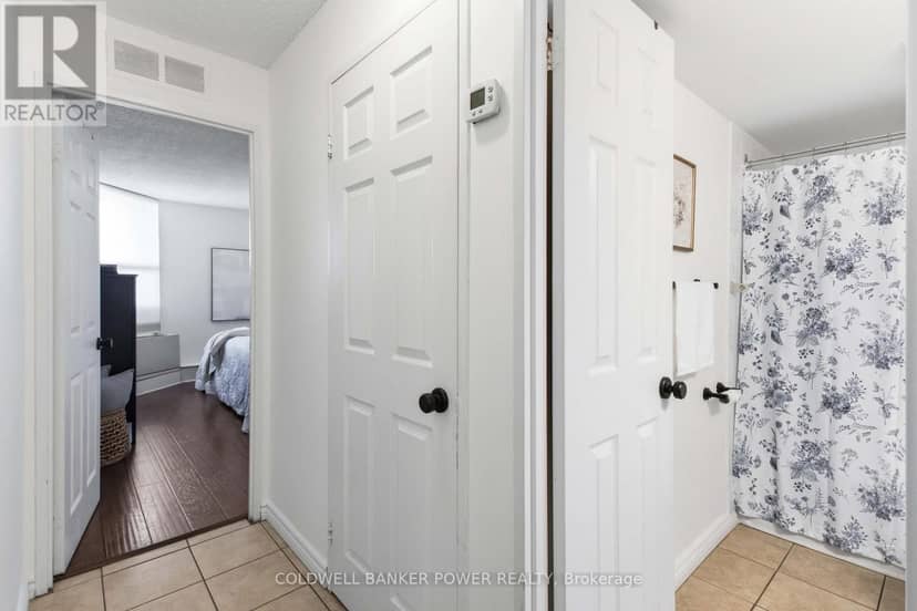 302 - 323 Colborne Street — photo 22 of 36