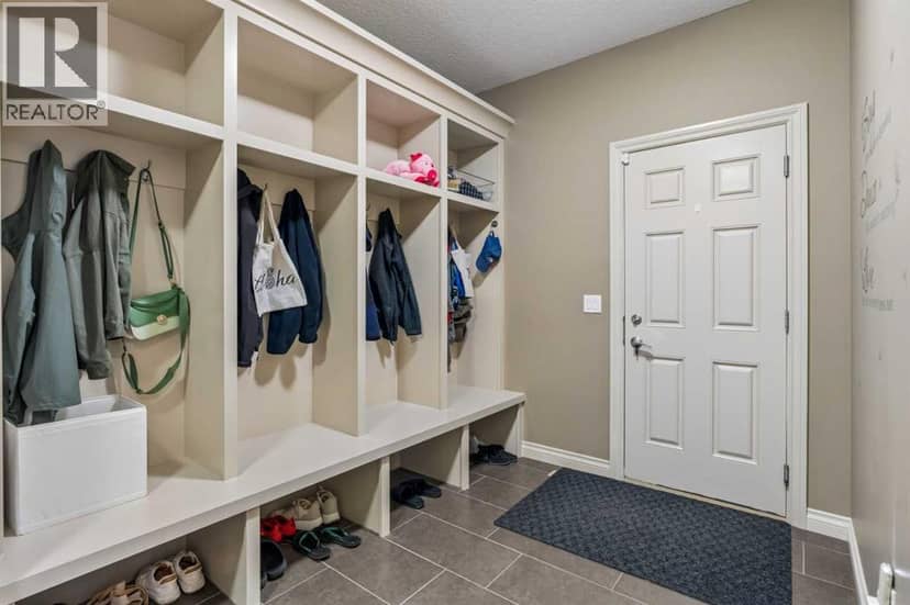 132 Aspenshire Drive SW — photo 16 of 40