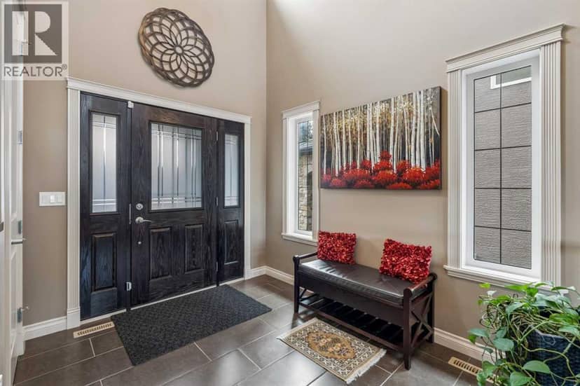 132 Aspenshire Drive SW, Calgary, photo 4