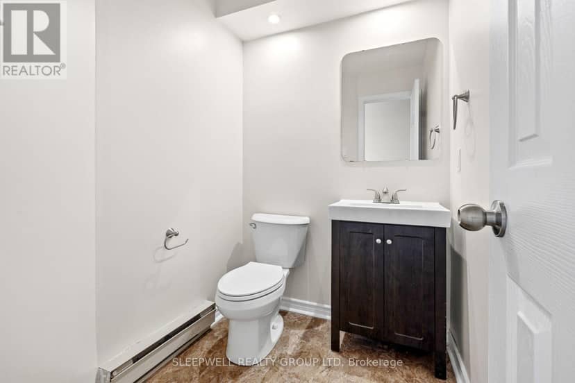 4 - 394 Briston Private — photo 11 of 20