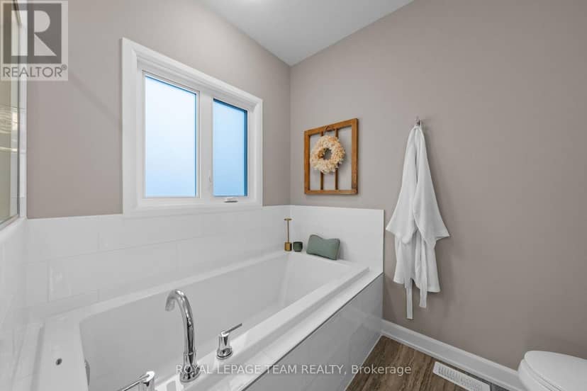 433 Aurora Street — photo 23 of 40