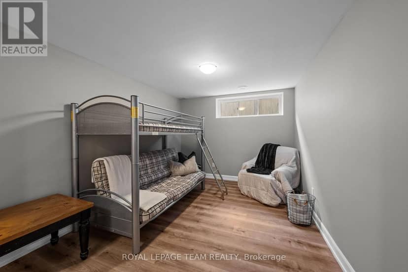 433 Aurora Street — photo 37 of 40