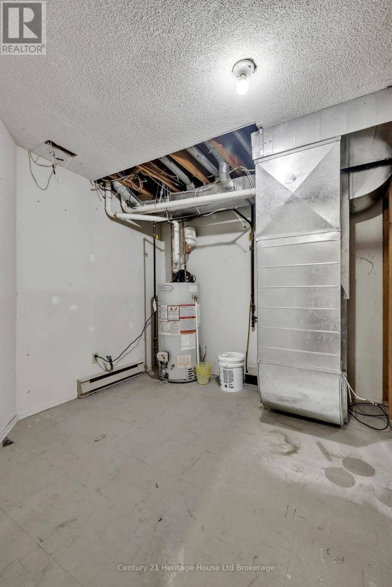 2 - 1135 Nellis Street — photo 23 of 26