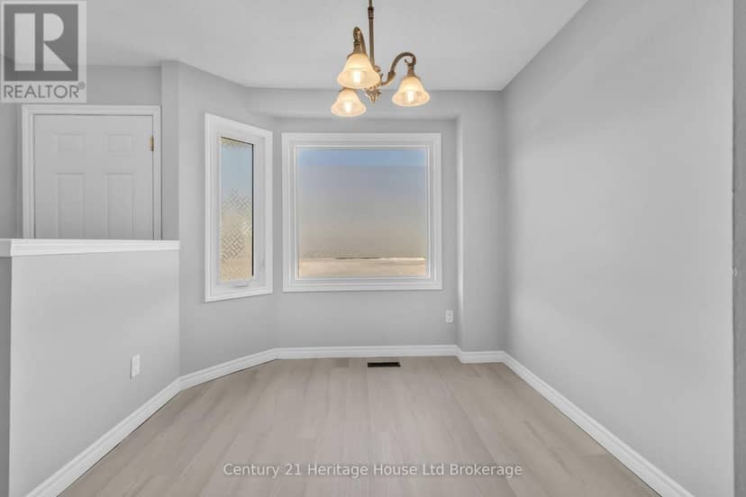 2 - 1135 Nellis Street — photo 9 of 26