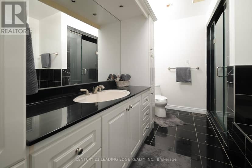 5048 William Street — photo 37 of 40