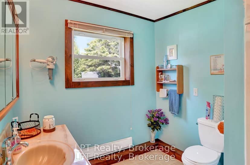 621 Huron Road — photo 18 of 40