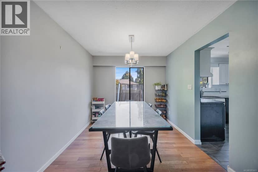 1591 Sharon Pl, French Creek, photo 5