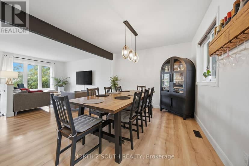 74 Leo Boulevard — photo 11 of 40