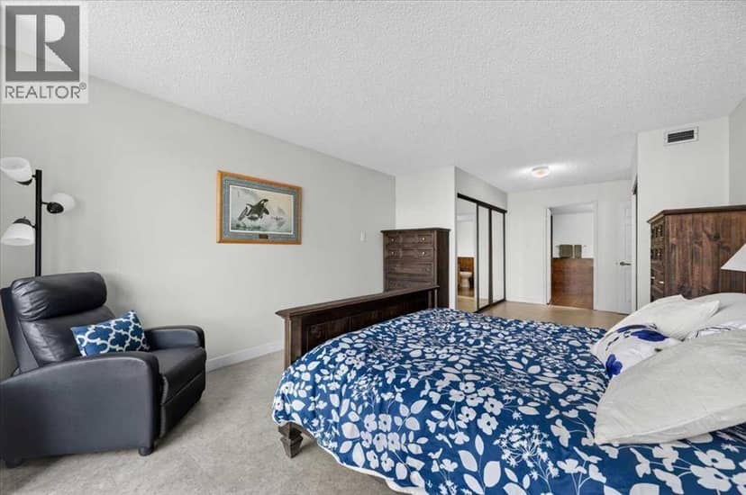 1506, 1100 8 Avenue SW — photo 35 of 40