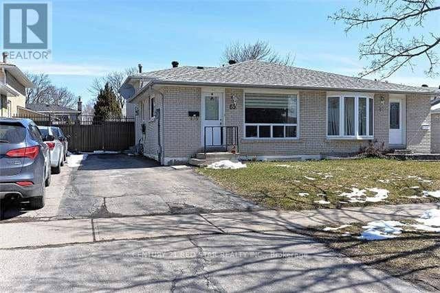 65 Newstead Crescent — photo 17 of 20
