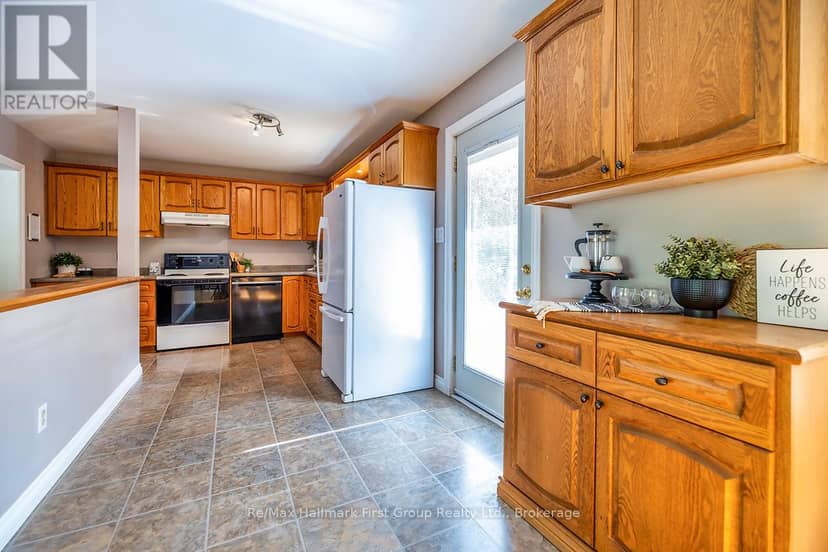 4818 Thornton Road N — photo 14 of 37