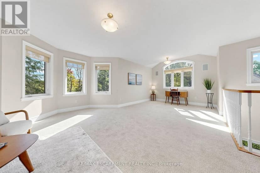 118 Foxridge Drive — photo 24 of 40