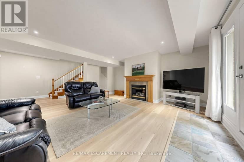 118 Foxridge Drive — photo 35 of 40