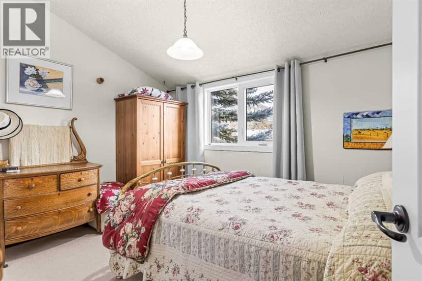 1001 9th Avenue — photo 16 of 36