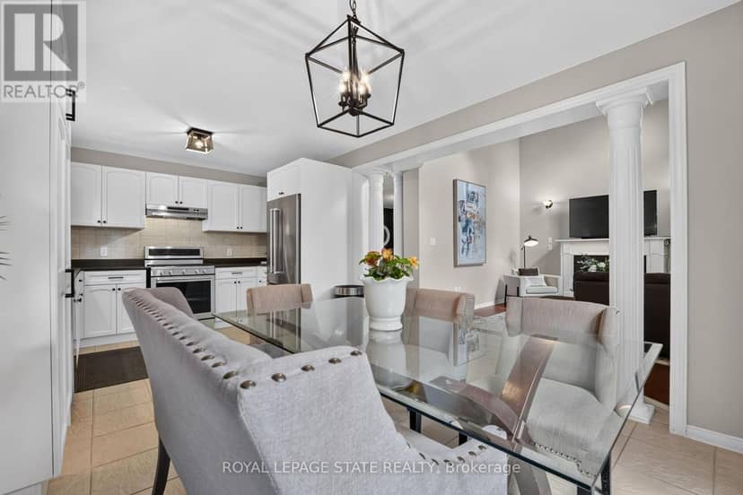 28 Holkham Avenue — photo 18 of 40