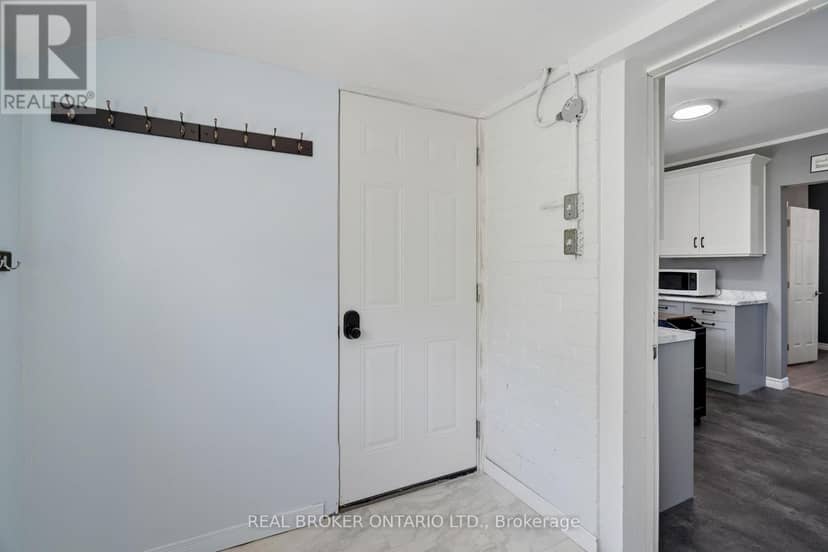 324 Daly Street — photo 22 of 40