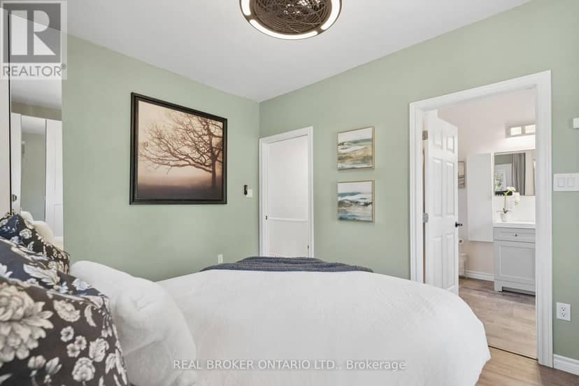 324 Daly Street — photo 27 of 40