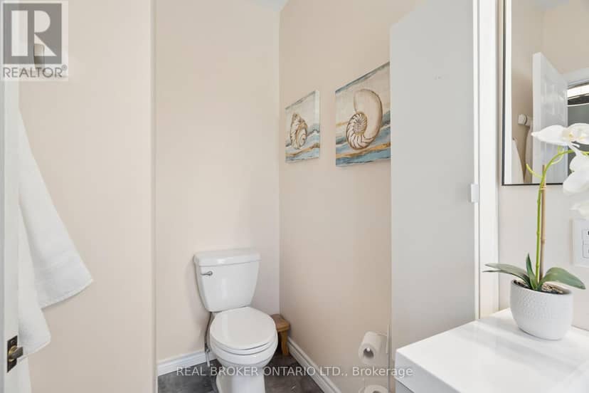 324 Daly Street — photo 30 of 40