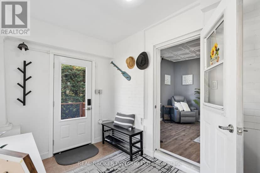 324 Daly Street, Minto, photo 6