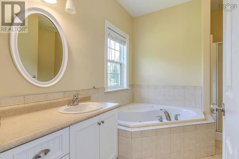 71 Valerie Court — photo 31 of 40