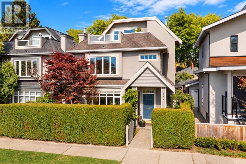 135 E 43RD AVENUE, Vancouver