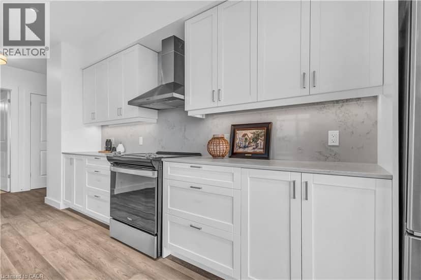 15 GLEBE Street Unit# 1414 — photo 9 of 35