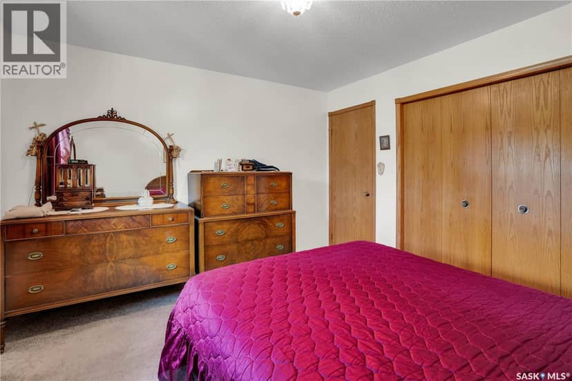 109 1st AVENUE E — photo 22 of 40