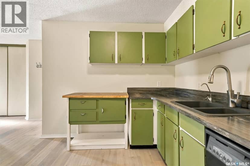 510 510 Prairie AVENUE — photo 15 of 40