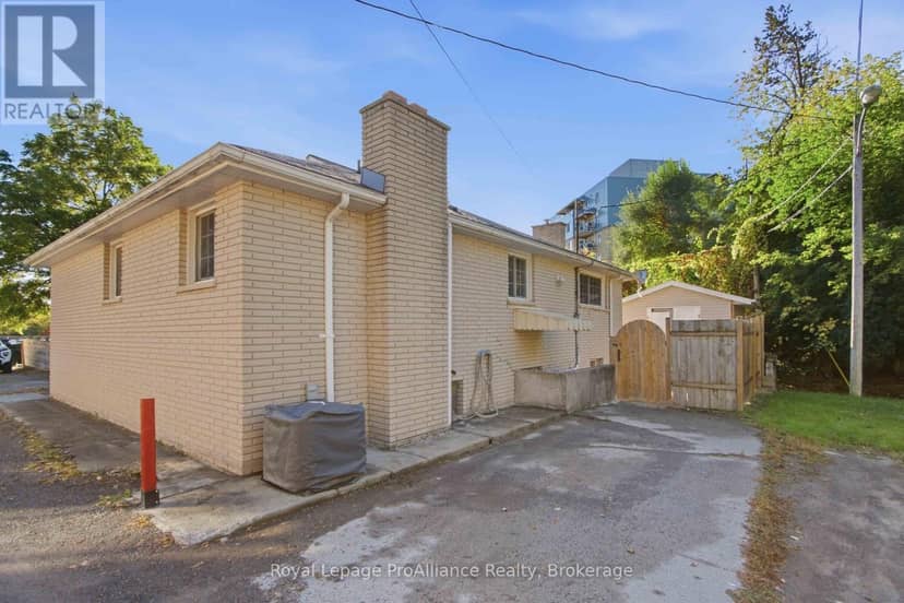 114 Catherine Street — photo 28 of 28