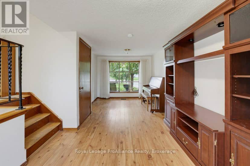 23 Thorncliffe Drive — photo 19 of 40