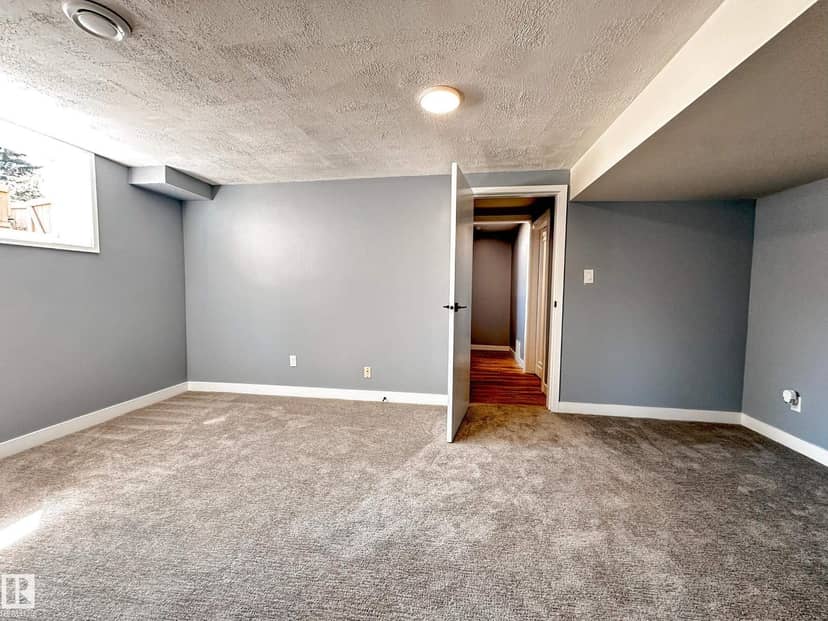 862 Erin Pl NW — photo 32 of 37