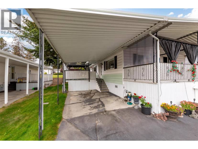 1929 97 Highway S Unit# 29, Westbank, photo 2