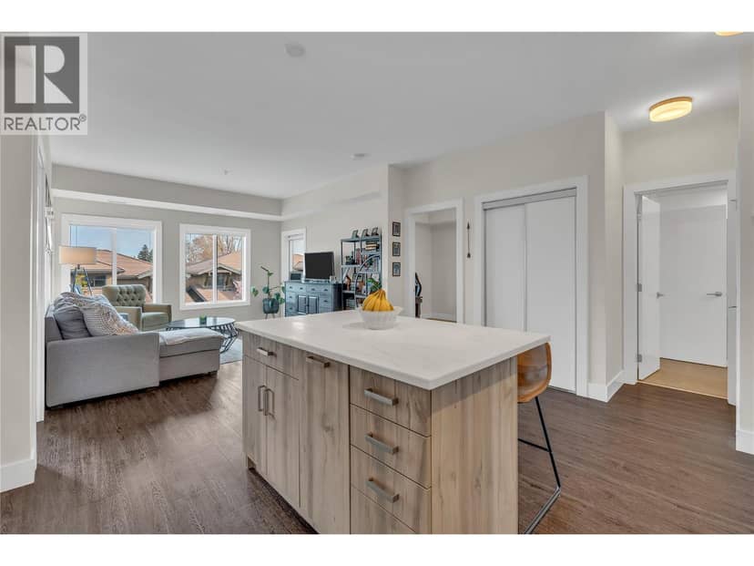 4380 Lakeshore Road Unit# 210, Kelowna, photo 7