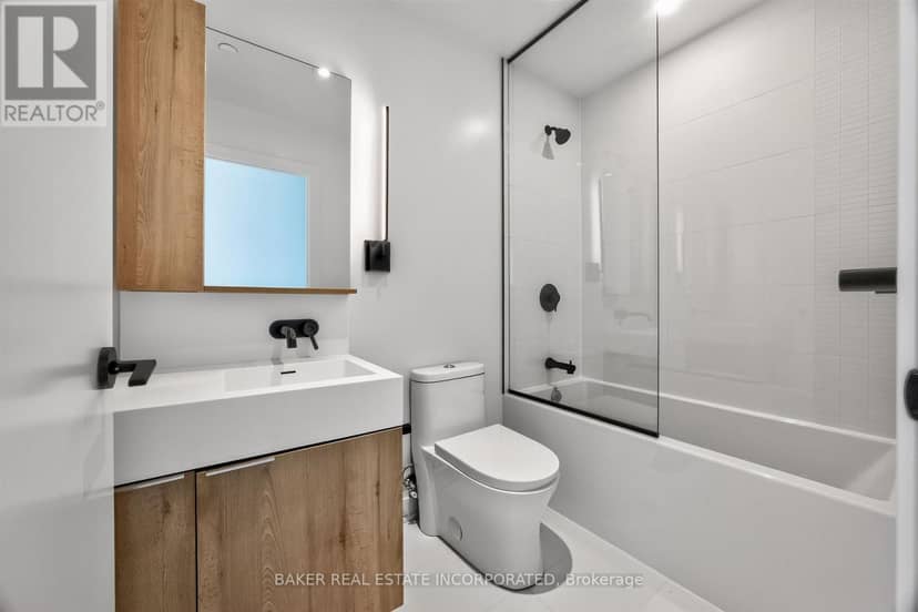3502 - 117 Broadway Avenue — photo 12 of 21