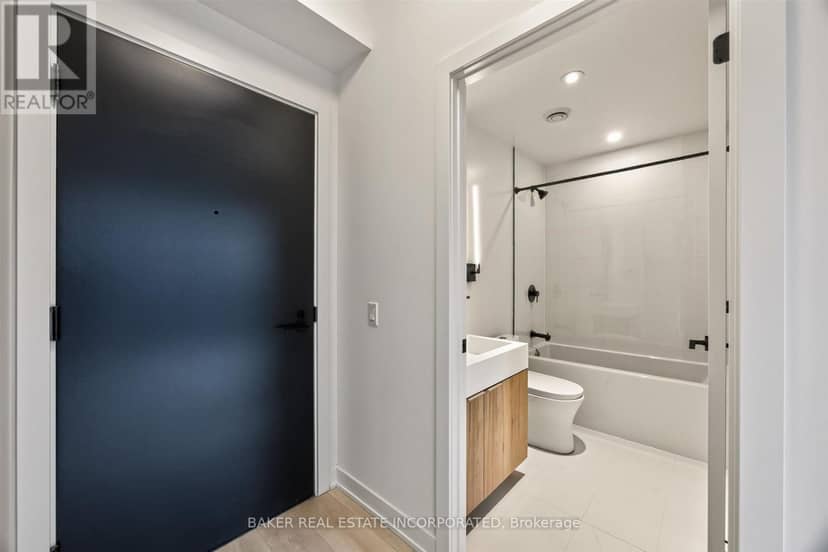 2303 - 117 Broadway Avenue — photo 9 of 16