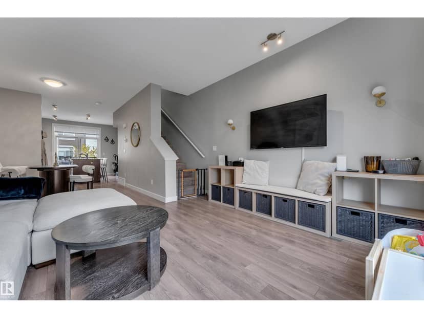 #126 2560 Pegasus Bv NW — photo 13 of 29
