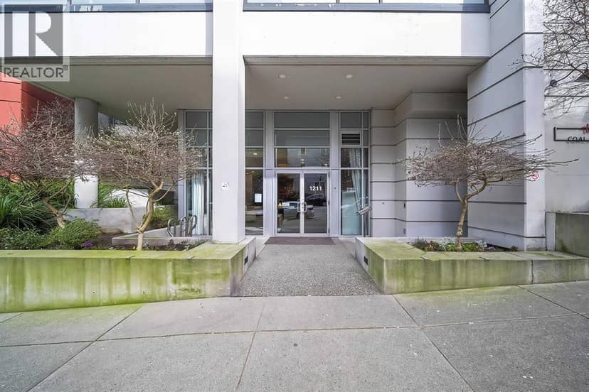 303 1211 MELVILLE STREET, Vancouver, photo 2
