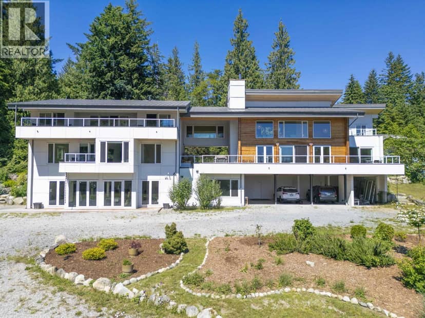 714 SULLIVAN ROAD, Roberts Creek