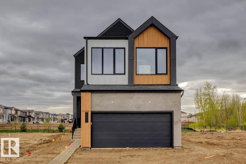 3019 5 AV SW, Edmonton