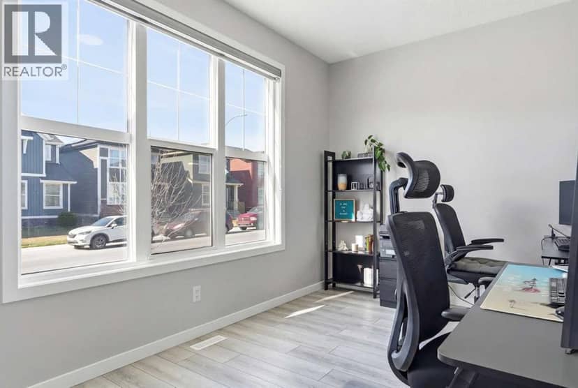 44 Amblefield Avenue NW, Calgary, photo 4