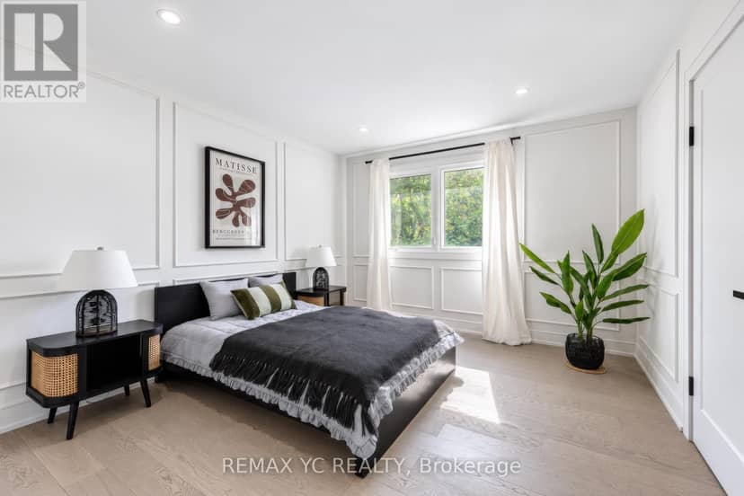 4 Simmons Crescent — photo 26 of 40
