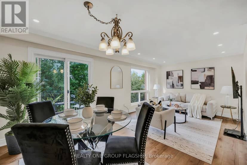 12 Azalea Court, Toronto, photo 2