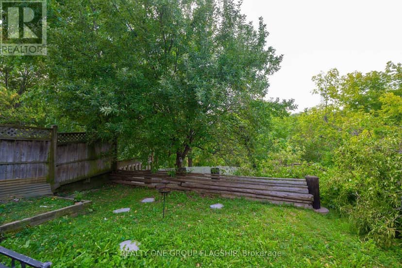 12 Azalea Court — photo 9 of 33