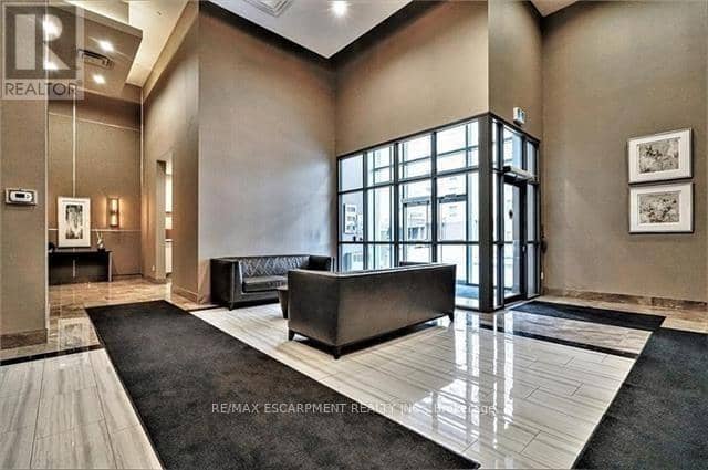 223 - 2490 Old Bronte Road, Oakville, photo 2