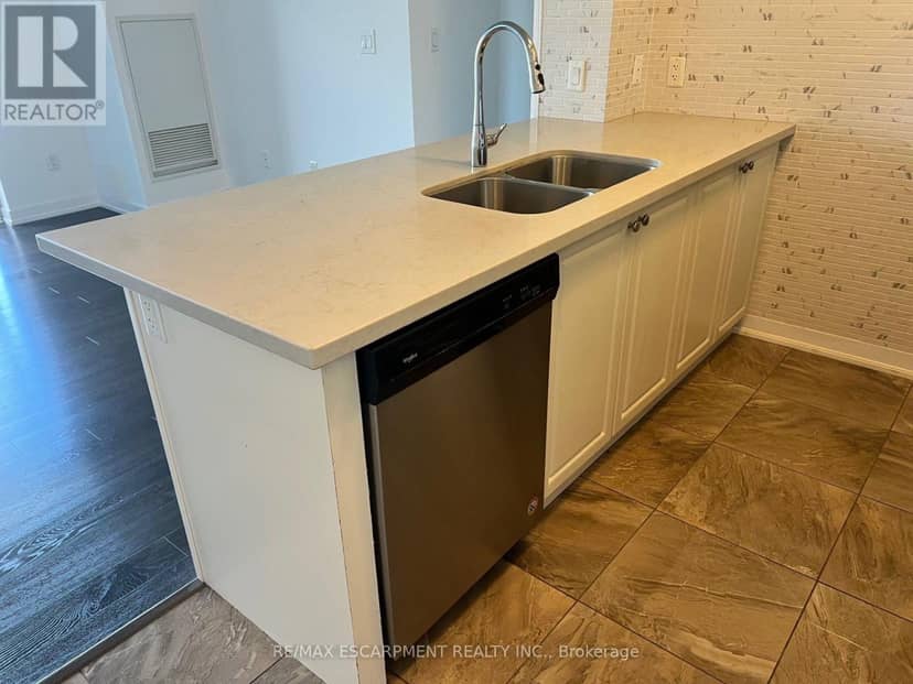 223 - 2490 Old Bronte Road, Oakville, photo 5