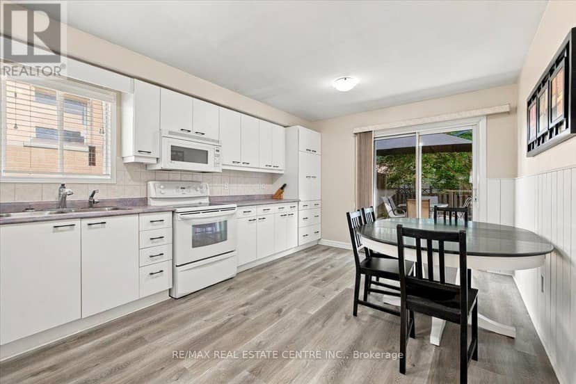 22 Birchway Place — photo 12 of 40