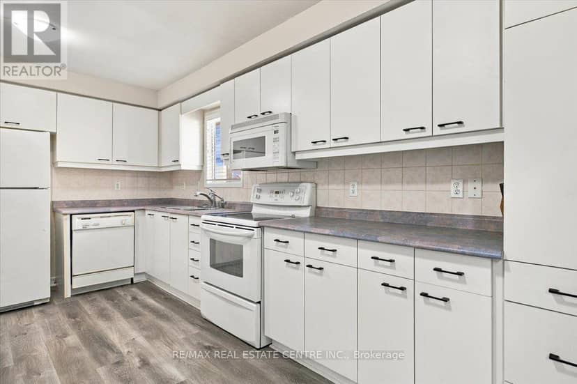 22 Birchway Place — photo 14 of 40