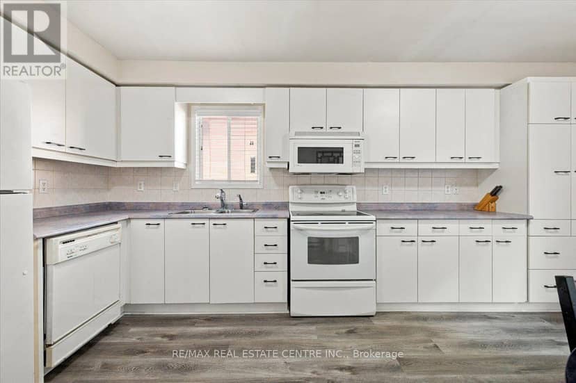 22 Birchway Place — photo 15 of 40