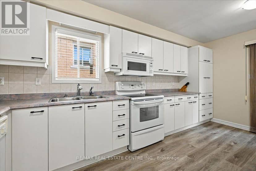 22 Birchway Place — photo 16 of 40