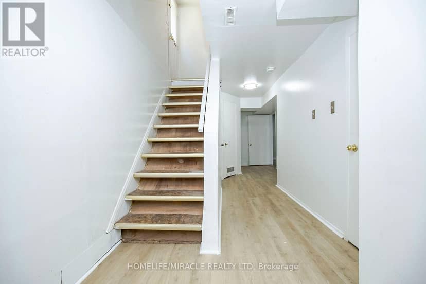 33 Adam Street — photo 37 of 40